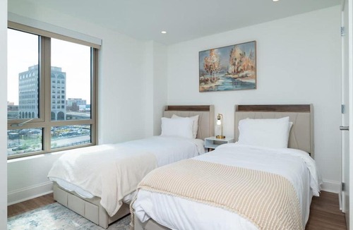 Chinatown Apartment | Central 2BR Condo in Downtown Boston & T-Station