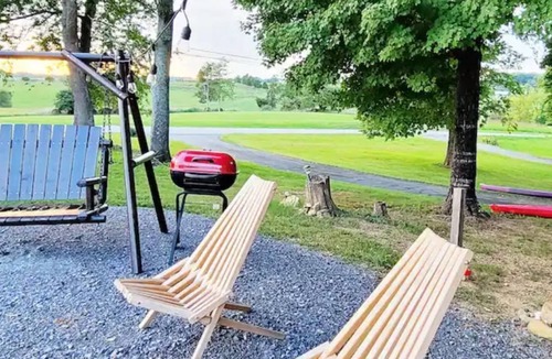 Greene County House | Centrally located Cozy RV- Pet Friendly!