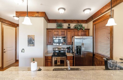 Boone Condo | Chalakee Lodge CI-1- Mountain View, Gated Resort, Indoor/Outdoor Pools & Hot Tub