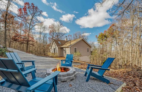 Millville House | Chalet in Harpers Ferry