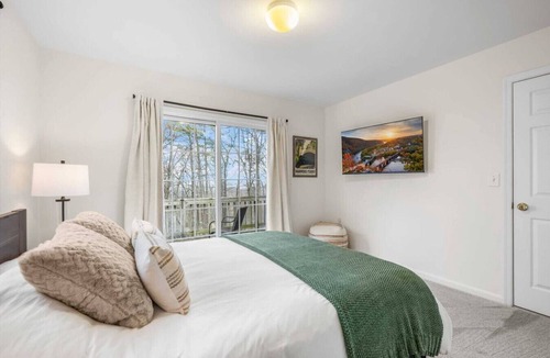 Millville House | Chalet in Harpers Ferry