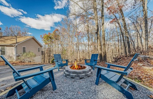Millville House | Chalet in Harpers Ferry