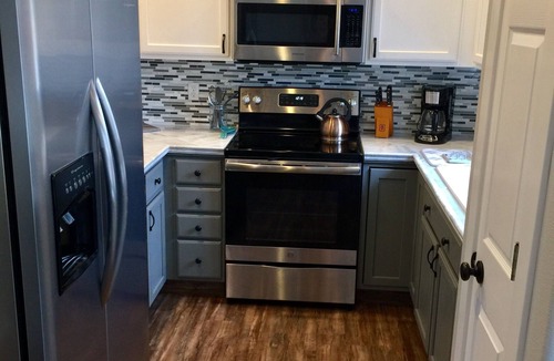 Eagle Apartment | Charming 1-bedroom apartment with all Amenities in Eagle