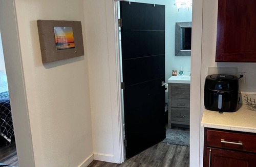 Tukwila Apartment | Charming 1-bedroom studio with AC in Tukwila