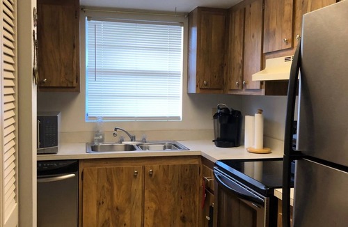 Truckland Condo | Charming 2-bedroom 2-bathroom condo in Fort Myers