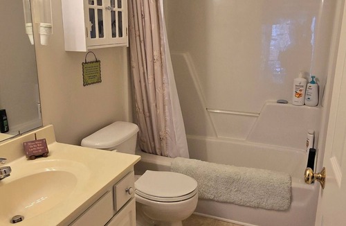 Archdale Condo | Charming 2-bedroom condo in lovely Archdale/High Point, Close to HPU and I-85