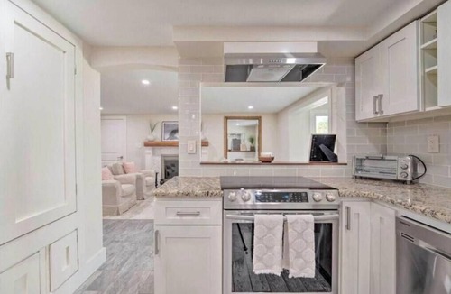 Springs at Kings Bay House | Charming 3-bedroom waterfront house with dock in Crystal River