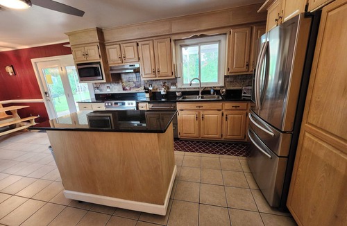 Hampton House | Charming 3-Bedroom Home with Private In-Ground Pool Oasis in Hampton, VA