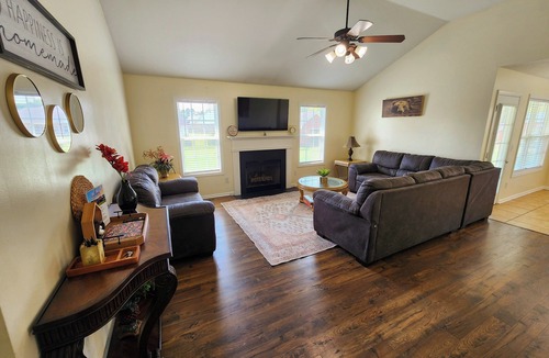Calhoun House | Charming 3-bedroom house in Calhoun