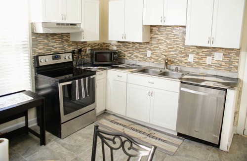 Downtown House | Charming 4BR Historic Home near Downtown & Duke, Spacious & Stylish
