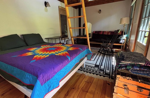 Chatham House | Charming 5-bedroom Vacation House in Chatham