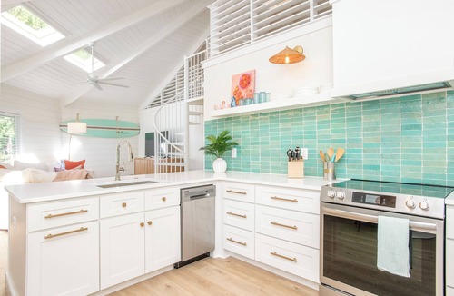 Pine Knoll Shores House | Charming Beach Bungalow "Oceans Eight" in hidden gem - Pine Knoll Shores