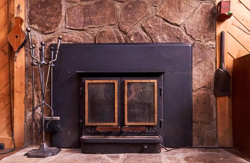 Lakemont Cabin | Charming cabin near Lake Rabun with fire pit + easy access to mountain hikes