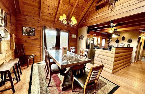 Clyde House | Charming Cabin Rental with a Hot Tub and Fireplace in the Smoky Mountains