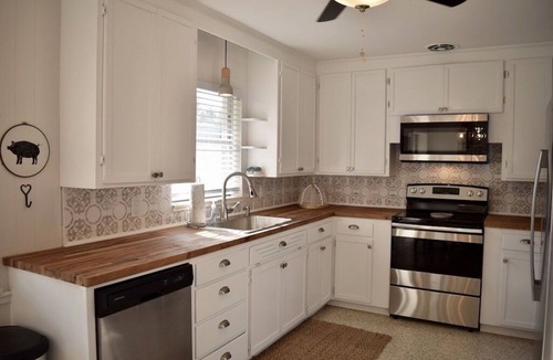 Southgate Cottage | Charming Coastal Oasis 2Bed/2 Bath Cottage Close to Beach and Downtown-Southgate