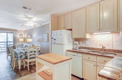 Folly Field Condo | Charming condo with shared pool and tennis - walk to the beach