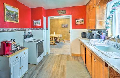 Lindsay House | Charming 'Corral Creek Ranch House' in Circle