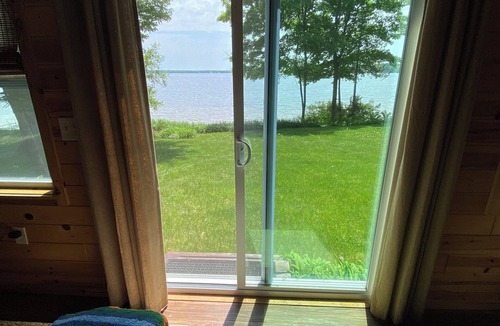 Germfask Cottage | Charming cottage on beautiful South Manistique Lake