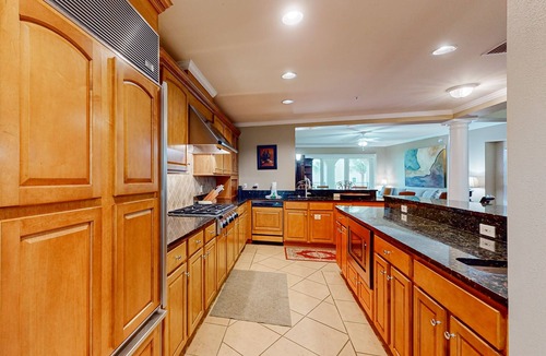 Santa Rosa Beach Condo | Charming Gulf front condo w/courtyard, pool access, & full gulf view