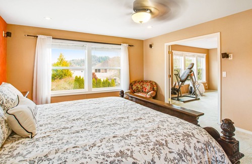 Renton House | Charming home with firepit, enclosed yard, golf nearby, & washer/dryer