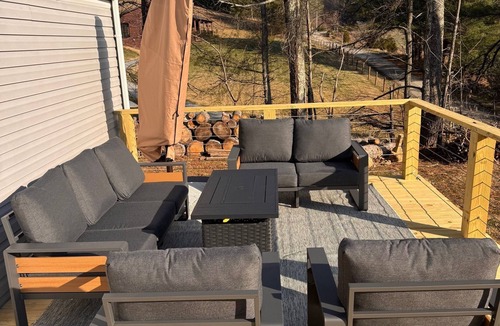 Mouth of Wilson House | Charming Mountain Retreat Near Grayson Highlands, 2BR 2BA, Sleeps 6