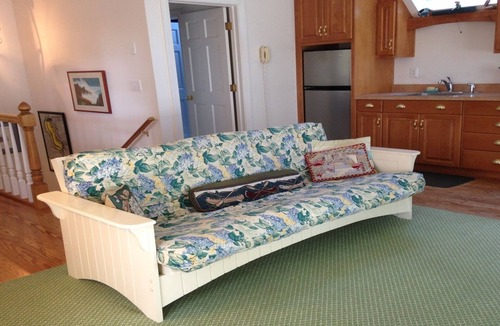 Ware House | Charming Quiet Retreat on North River in Historic Gloucester, Virginia