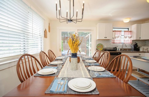 Lagoon Heights House | Charming Vacation Home in Oak Bluffs.