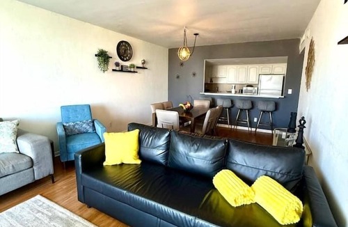 Sunny Isles Beach Hotel | Checkmate at the beach STR-01941