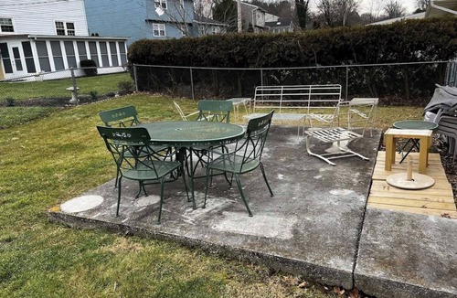 Camp Hill House | Cheerful 2-BR Home in Camp Hill w Indoor Fireplace