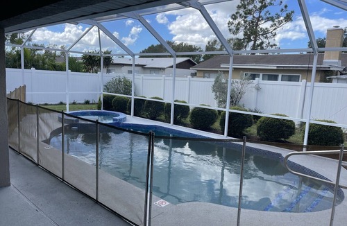 Lake Sarasota House | Cheerful 5-bedroom house with a pool.