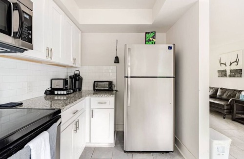 Charlotte Apartment | Chic 2BR Townhouse w/Smart TV, Close to All!