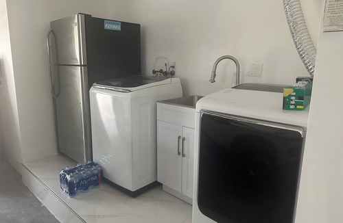 Ludlam Villa | Chic 4-bedroom villa with WiFi, AC in marvelous Miami