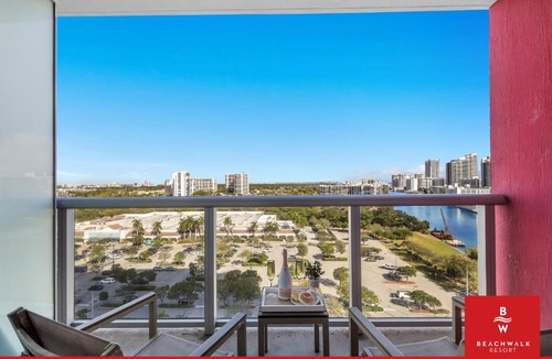Hallandale Beach Hotel | Chic Studio with Marina & Intracoastal View