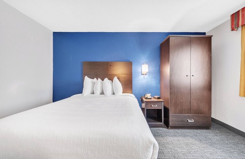 Newport News Hotel | City Centre Inn at Newport News