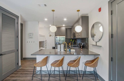 Rolling Mill Hill Condo | City-view condo with rooftop lounge, gym, & 10-minute walk to downtown