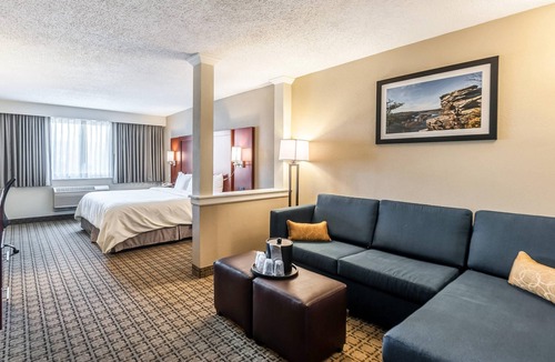 Halltown Hotel | Clarion Inn Harpers Ferry - Charles Town