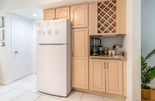 East Shore House | Clear LI Sound waterview, Wedding pics, Yale&Beach
