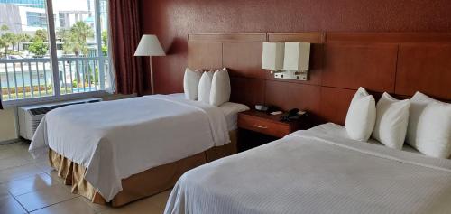 Clearwater Beach Hotel | Clearwater Beach Hotel