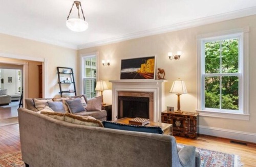 Falls Church House | Close to Metro in Falls Church City