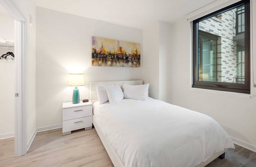 NoMa Hotel | Close to Metro Red Line | Business Traveler Friendly | NoMa