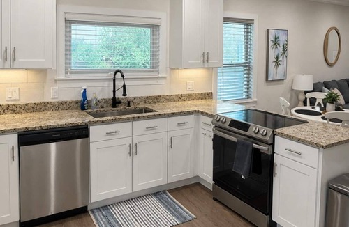 Park East House | Coastal 2BR Retreat Near Beach & Downtown