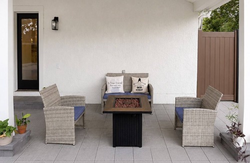 Park East House | Coastal 2BR Retreat Near Beach & Downtown