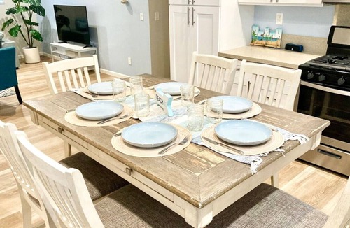Townsite House | Coastal Compound - Two Fully Equipped 3BRs - 31+ Day Stay