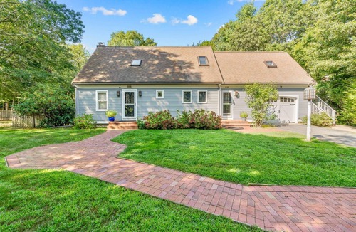 Osterville House | "Coastal Haven in Osterville - 4Bd Private Pool & Relaxing Escape!"