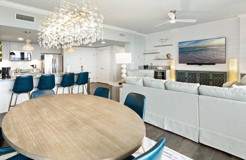 Baytowne Wharf Condo | Coastal Luxury 3BR 2 King Suites Bay Views at Sandestin Golf & Beach Resort
