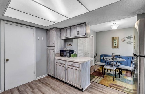 Atlantic Beach House | Coastal Oaks - Atlantic Beach home just 3 blocks from the beach