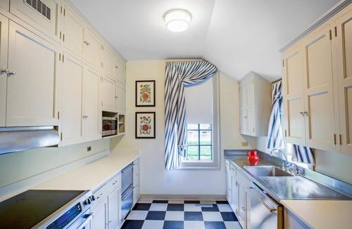 Williamsburg Hotel | Colonial Houses, an Official Colonial Williamsburg Hotel