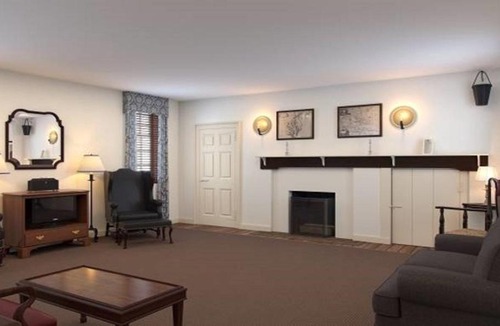 Williamsburg Hotel | Colonial Houses, an official Colonial Williamsburg Hotel
