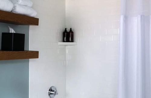 Stowe Area Hotel | Come Create Memories w/Fun-filled Adventures at this Paradise! Outdoor Pool!