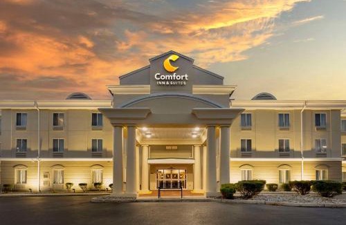 Carneys Point Hotel | Comfort Inn & Suites Carneys Point - Pennsville